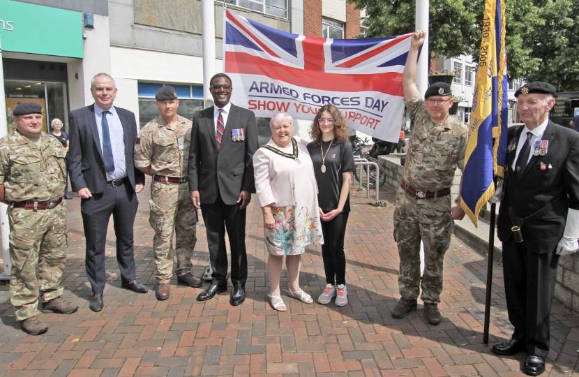 Darren Henry MP celebrates Armed Forces Week