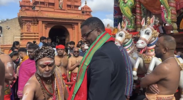 Darren Henry MP attends the Ambigai Chariot Festival 